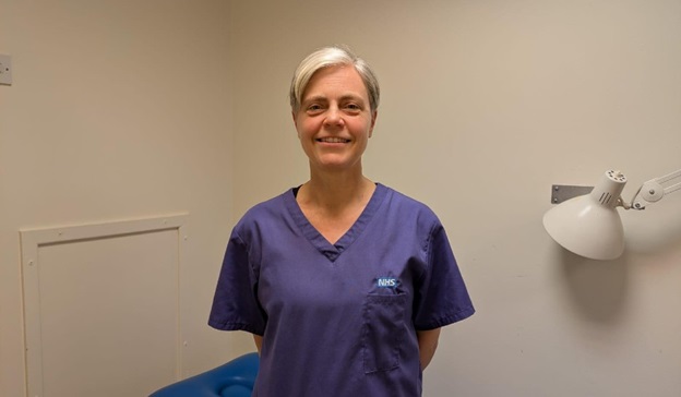 Photo of Dr Ali Mears