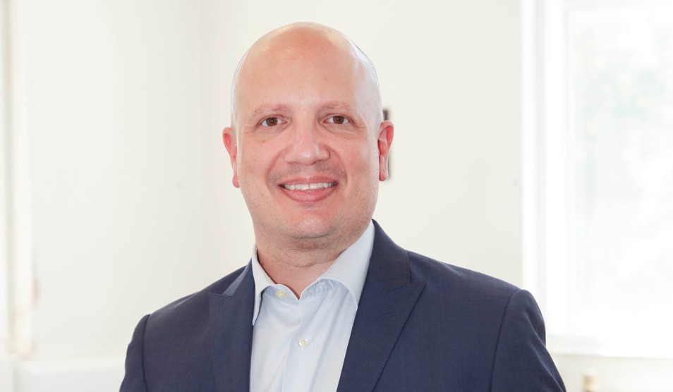 Photo of Prof Alex Comninos