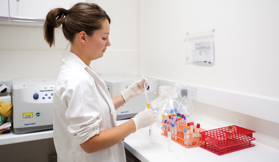 Laboratory science assistants