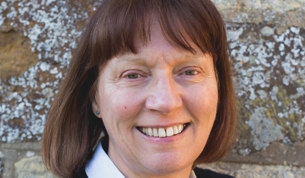 Headshot of Dr Gill Chumbley