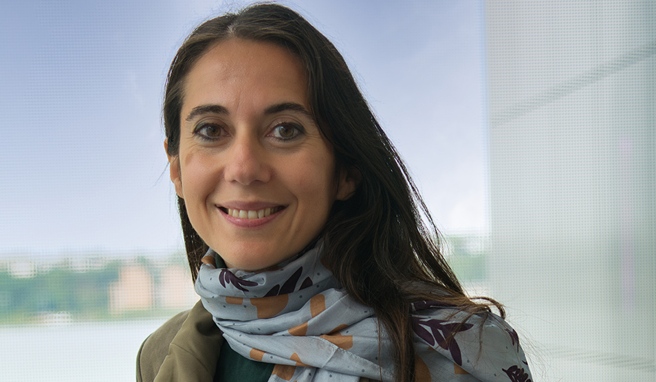 Headshot of Professor Christina Fotopoulou, gynaecological oncology surgeon