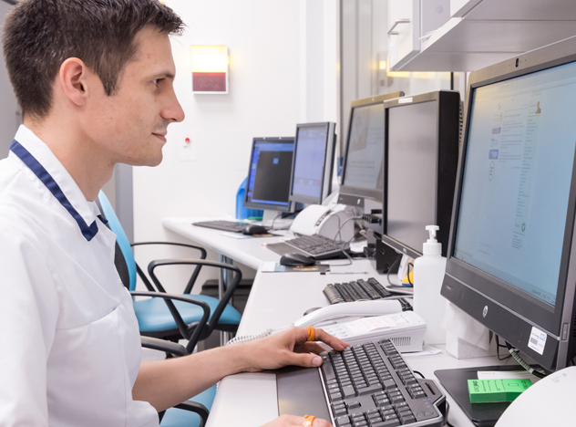 Photo of nuclear medicine technologist